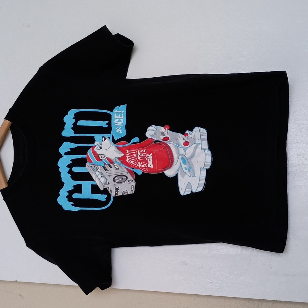 Vintage GGK retro Cold as Ice! Polar Bear shirt. Unisex S